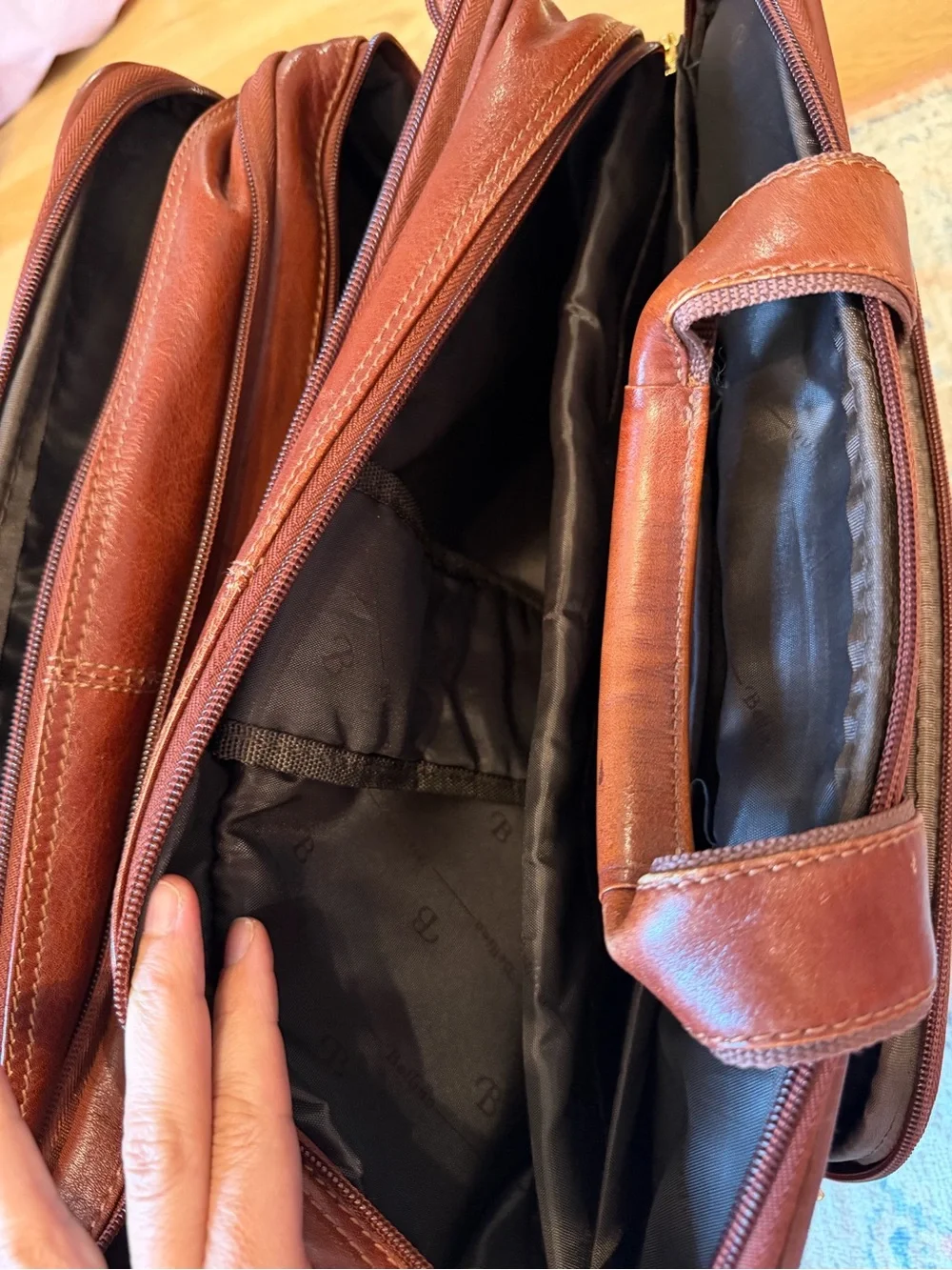 Bellino Brown Leather Laptop Briefcase with Gold Hardware